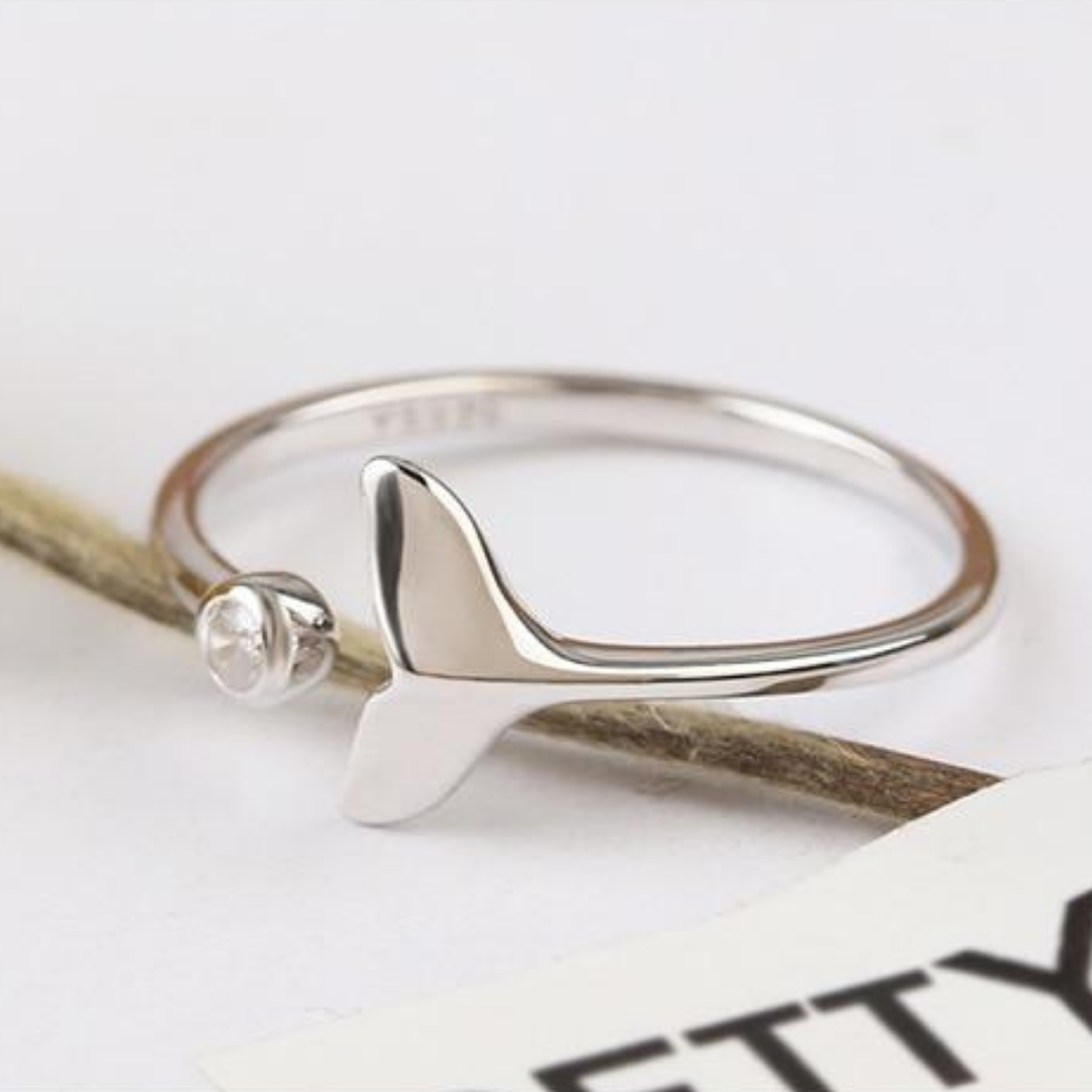 925 Sterling Silver Adjustable Ring with Zircons and a Dolphin Tail