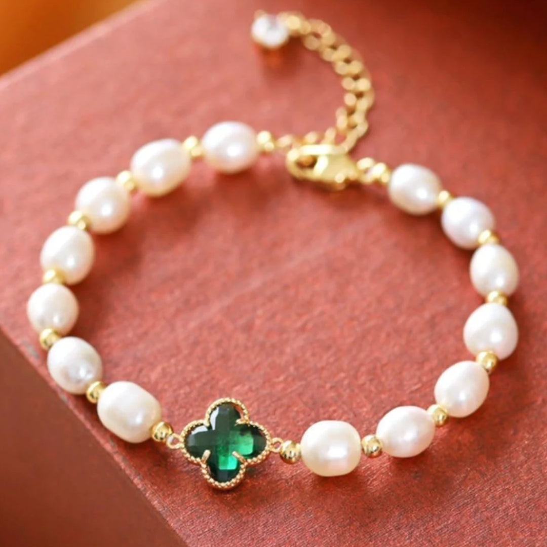 Emerald Clover Leaf Bead Bracelet