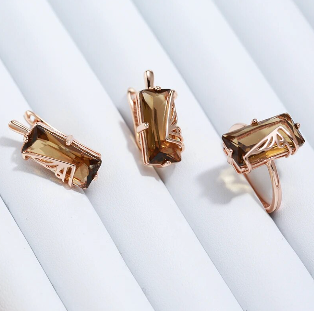 Earrings set with 18kt rose gold plating