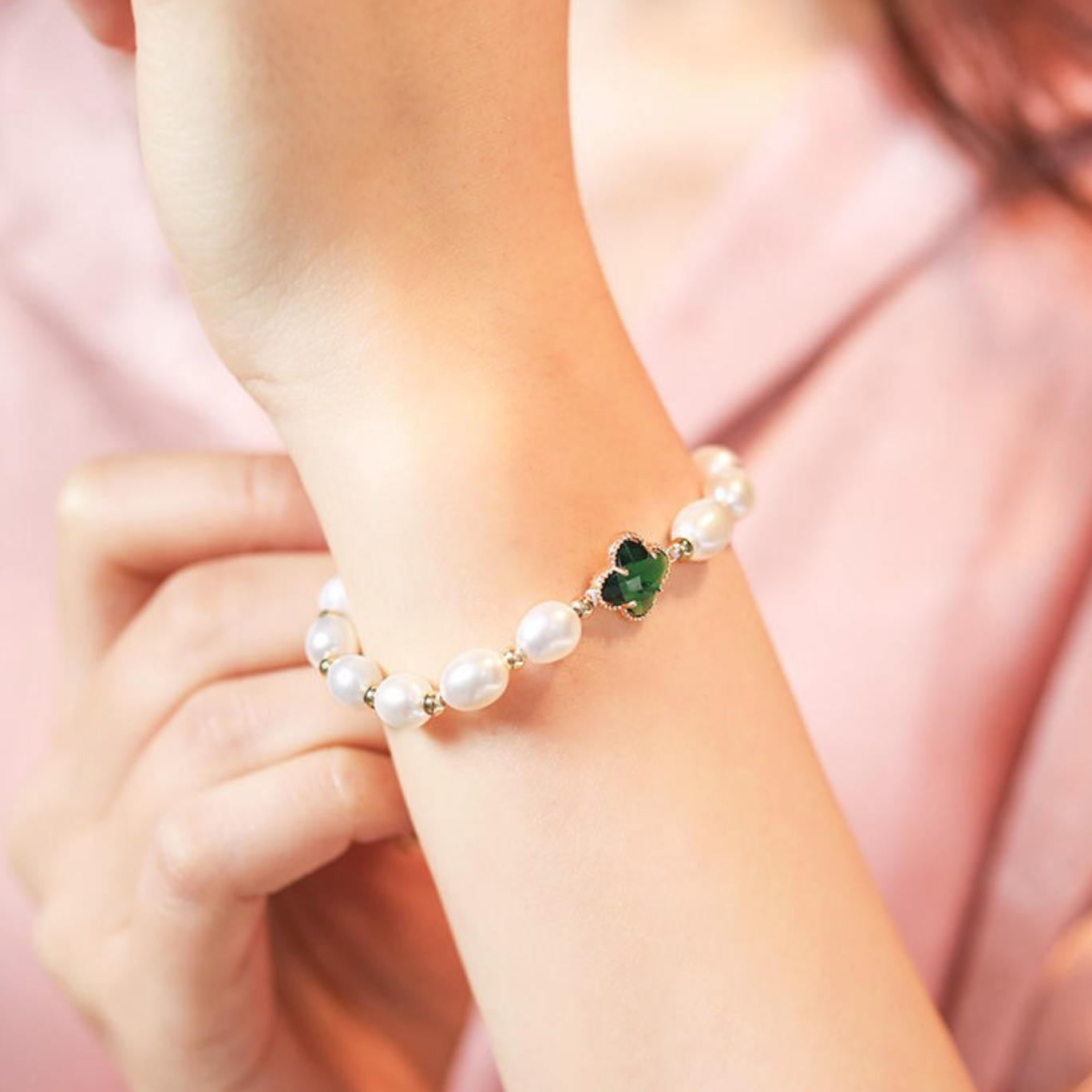 Emerald Clover Leaf Bead Bracelet