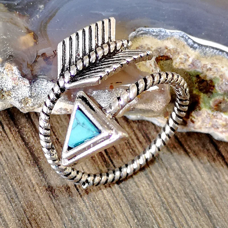 Vintage Turquoise Arrow Ring in Sterling Silver