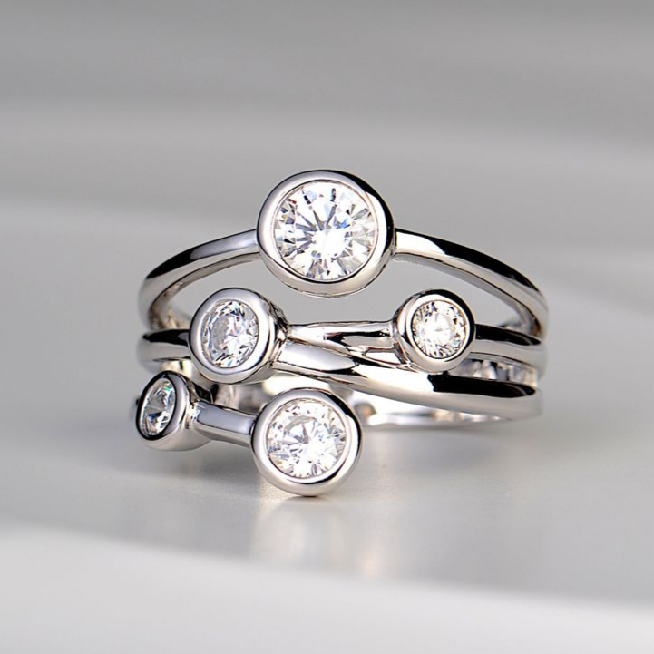 Vintage silver-plated layered zirconia ring