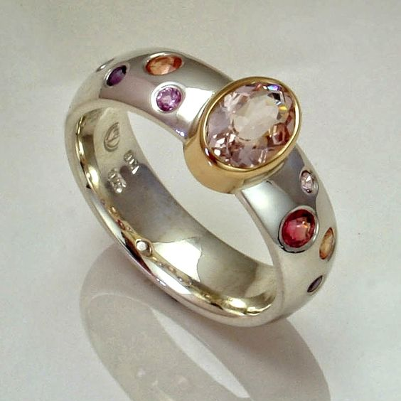Ring with inlaid colorful vintage crystals
