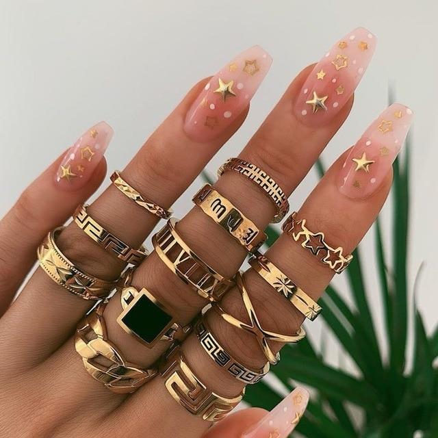 Unique packaging with 8 to 12 rings