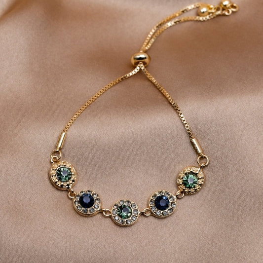 Adjustable zirconia bracelet in gold