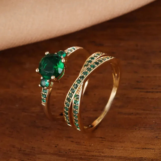Elegant rings made of green gold