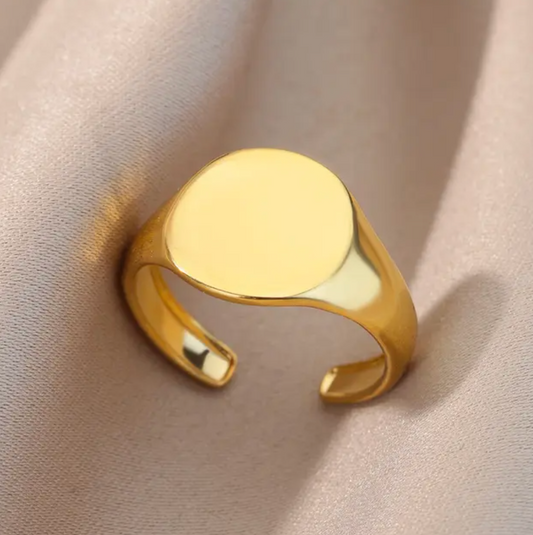 18 Karat gold-plated ring with round seal