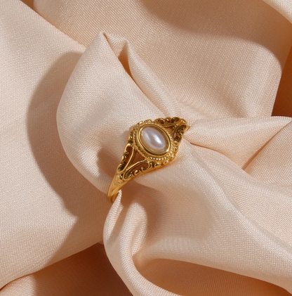 18 Karat Gold Plated Ring with Luxury Pearl