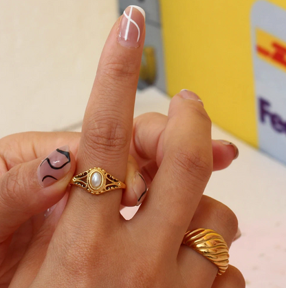 18 Karat Gold Plated Ring with Luxury Pearl