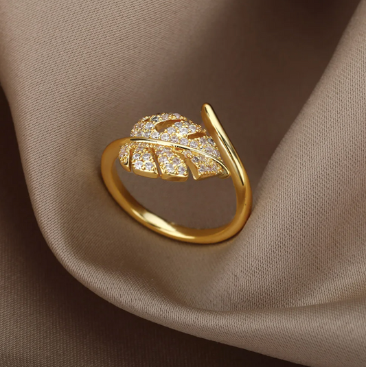 18 Karat Gold-Plated Wild Leaf Ring