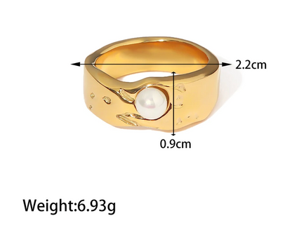 18 Karat Gold-Plated Ring with a Destiny Pearl