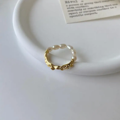 18 Karat gold-plated ring with Caspian sea pearls