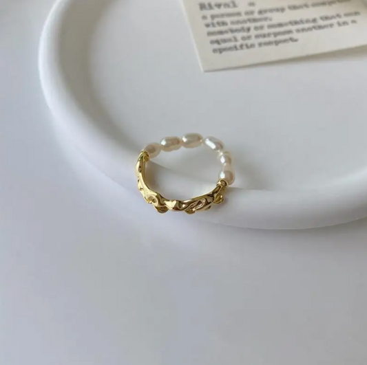 18 Karat gold-plated ring with Caspian sea pearls