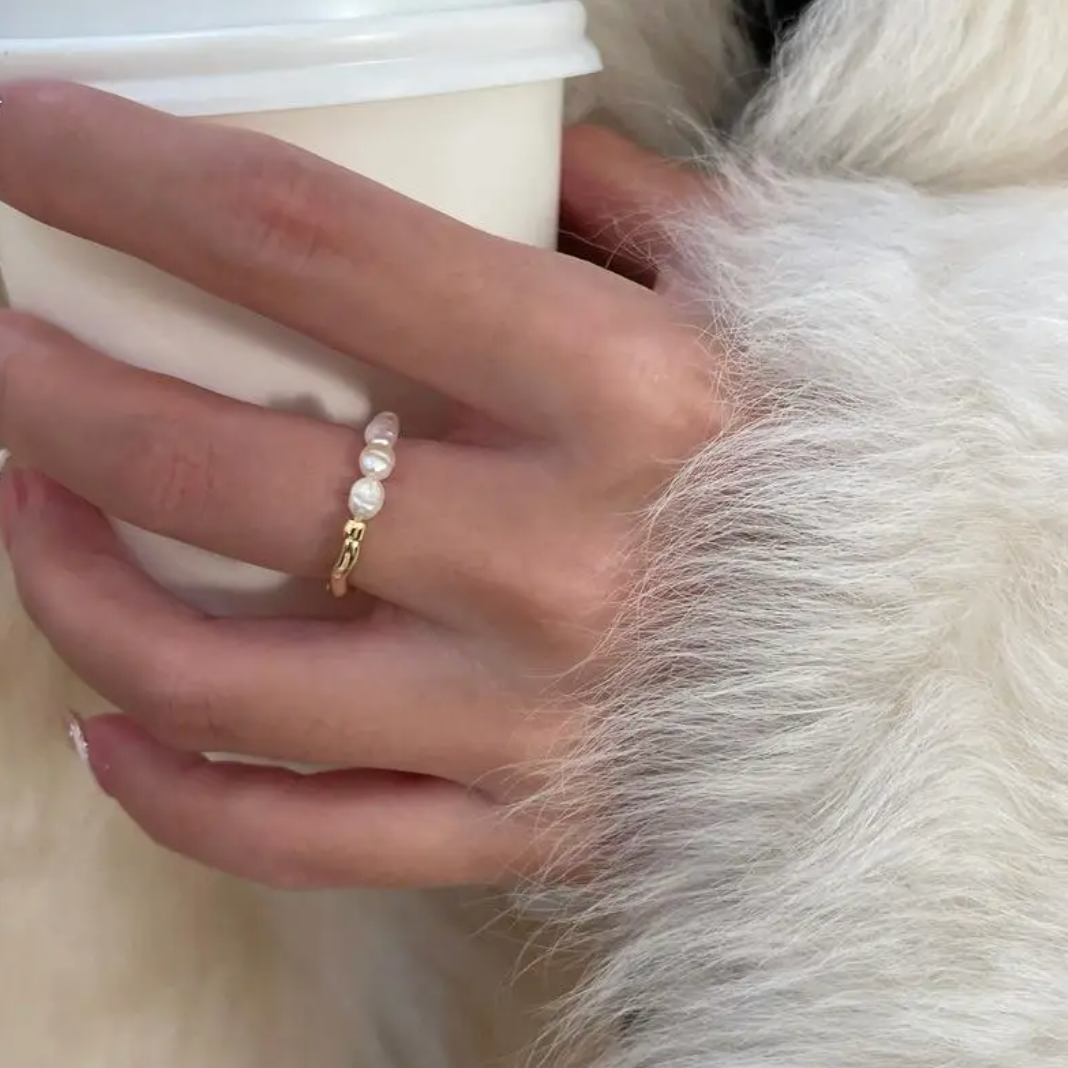 18 Karat gold-plated ring with Caspian sea pearls
