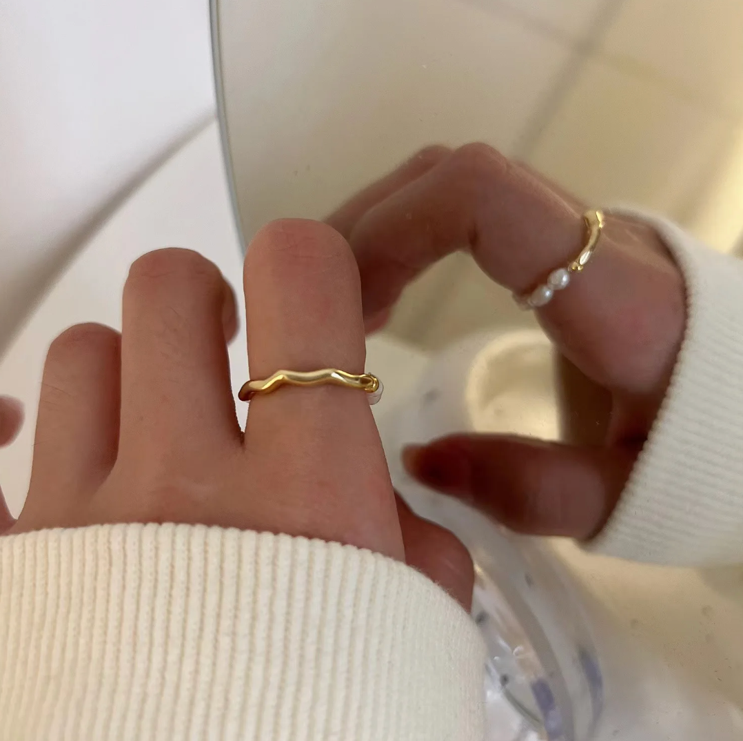 18 Karat gold-plated ring with Caspian sea pearls