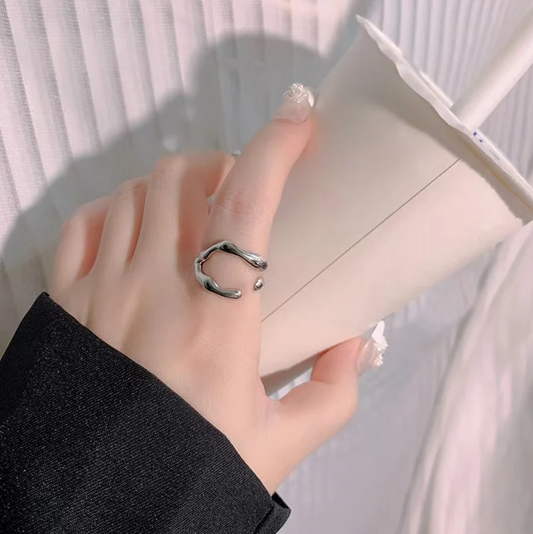 Irregular Bohemian Style Ring made of 925 Sterling Silver