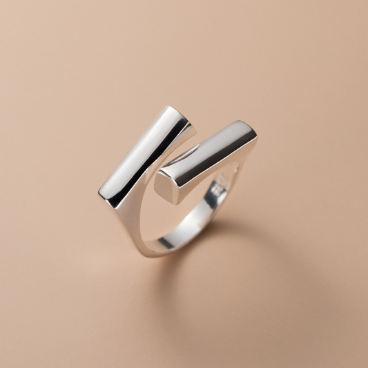 Sleek, modernist ring made of 925 sterling silver