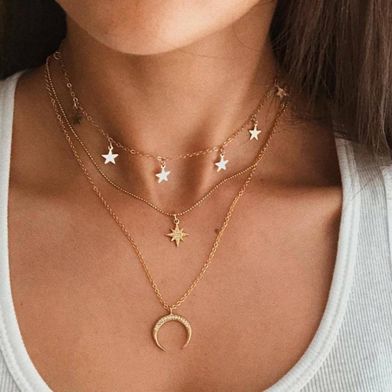 Moon necklace in silver