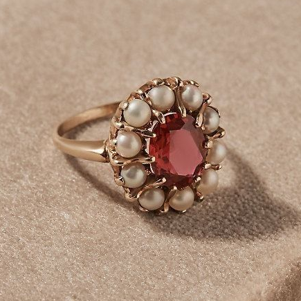 Red crystal ring with vintage pearls