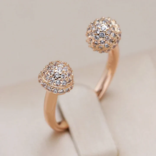 Elegant ring with open light balls