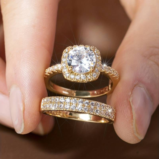 Gold-Shining Vintage Rings